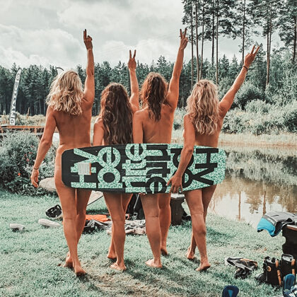 Wakeline-jo mēs esam tā vērtas! Pilnīga mīlestība!